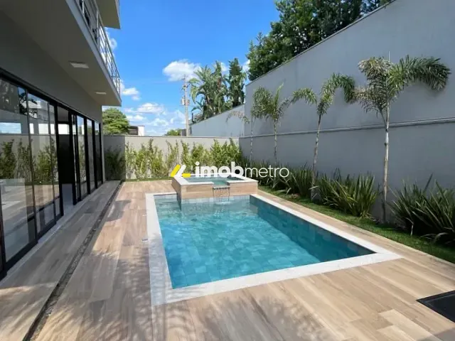 Casa com 386m² 4 quartos e 6 banheiros, à venda, no bairro Loteamento Parque dos Alecrins em Campinas