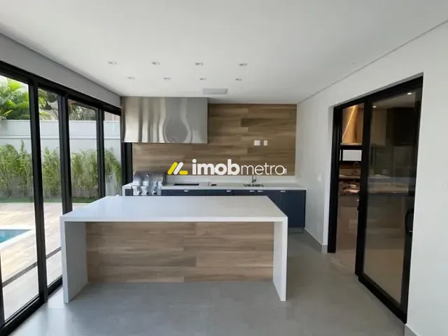 Casa com 386m² 4 quartos e 6 banheiros, à venda, no bairro Loteamento Parque dos Alecrins em Campinas