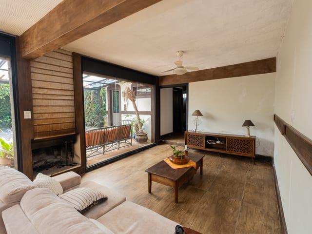 Casa com 300m², à venda, no bairro Areal em Pelotas