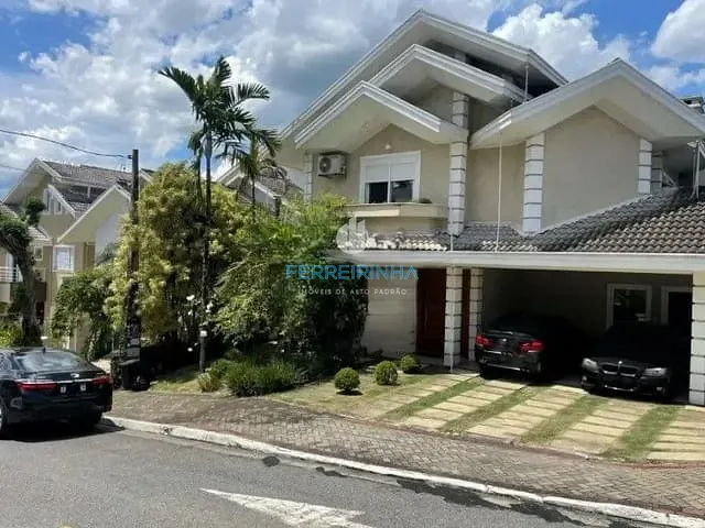 Casa com 817m² 4 quartos e 4 banheiros, à venda, no bairro Urbanova em São José dos Campos