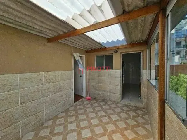 Casa 3 quartos e 2 banheiros, à venda, no bairro Jardim Nova Petrópolis em São Bernardo do Campo