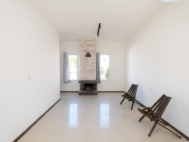 Casa 1 quarto e 1 banheiro, à venda, no bairro Laranjal em Pelotas