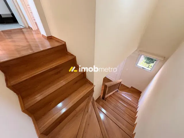 Casa com 110m² 3 quartos e 4 banheiros, para alugar, no bairro Loteamento Residencial Vila Bella em Campinas