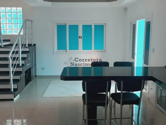 Casa com 305m² 4 quartos e 5 banheiros, à venda, no bairro Urbanova em São José dos Campos