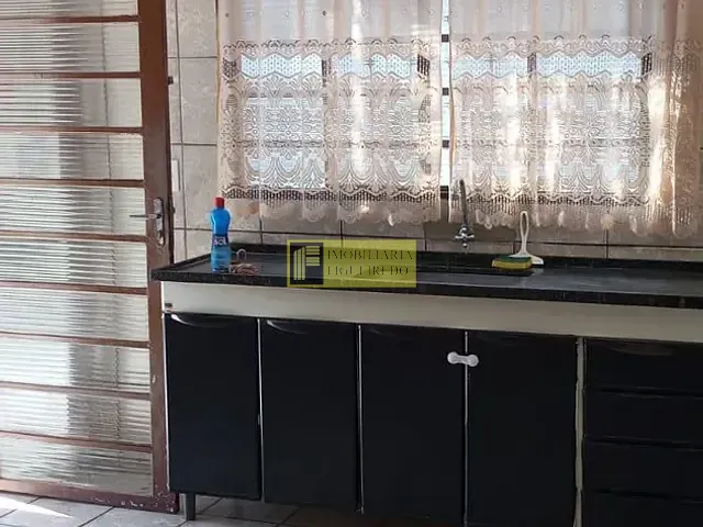 Casa com 330m² 2 quartos e 1 banheiro, à venda, no bairro Jardim do Bosque em São José do Rio Preto