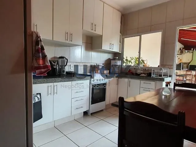 Casa com 338m² 2 quartos e 3 banheiros, à venda, no bairro Condomínio Residencial Itamambuca em Valinhos