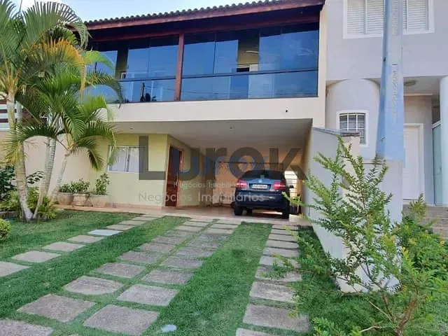 Casa com 338m² 2 quartos e 3 banheiros, à venda, no bairro Condomínio Residencial Itamambuca em Valinhos