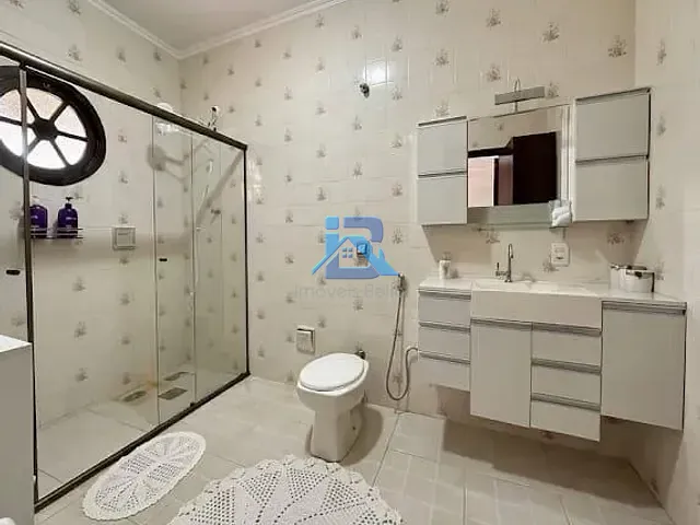 Casa 4 quartos e 3 banheiros, à venda, no bairro Capela do Barreiro em Itatiba