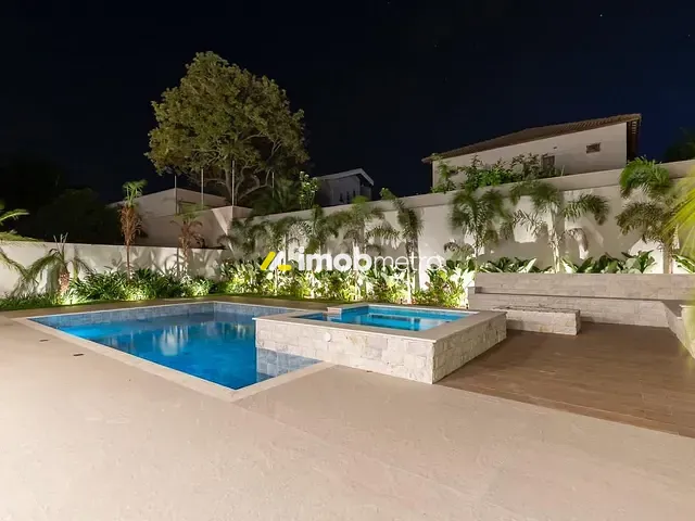 Casa com 685m² 4 quartos e 6 banheiros, à venda, no bairro Alphaville em Campinas