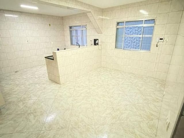 Casa com 300m² 3 quartos e 4 banheiros, à venda, no bairro Jardim Britânia em São Paulo