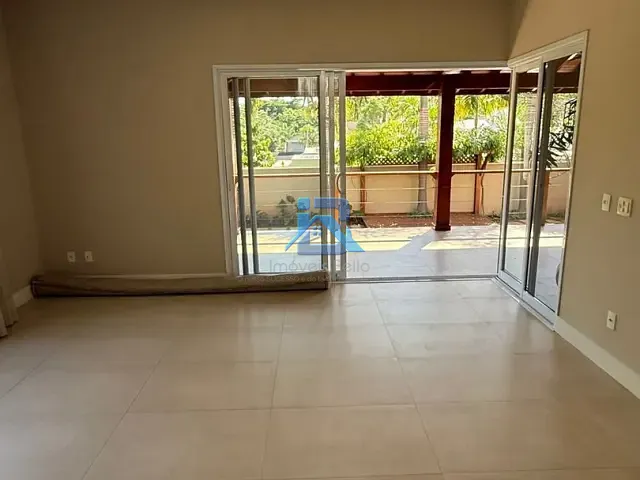 Casa 3 quartos e 5 banheiros, à venda, no bairro Swiss Park em Campinas