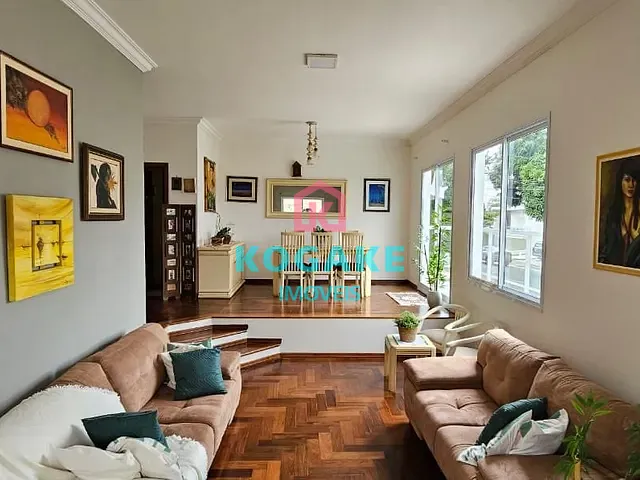 Casa com 300m² 4 quartos e 4 banheiros, à venda, no bairro Urbanova em São José dos Campos