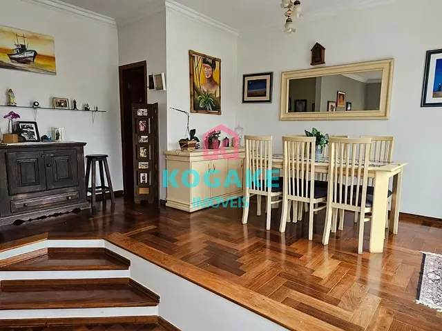 Casa com 300m² 4 quartos e 4 banheiros, à venda, no bairro Urbanova em São José dos Campos