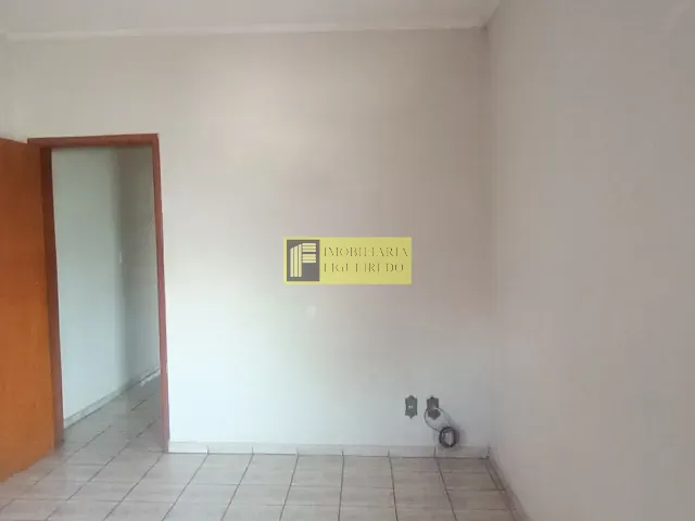 Casa 3 quartos e 2 banheiros, para alugar, no bairro Vila Ideal em São José do Rio Preto