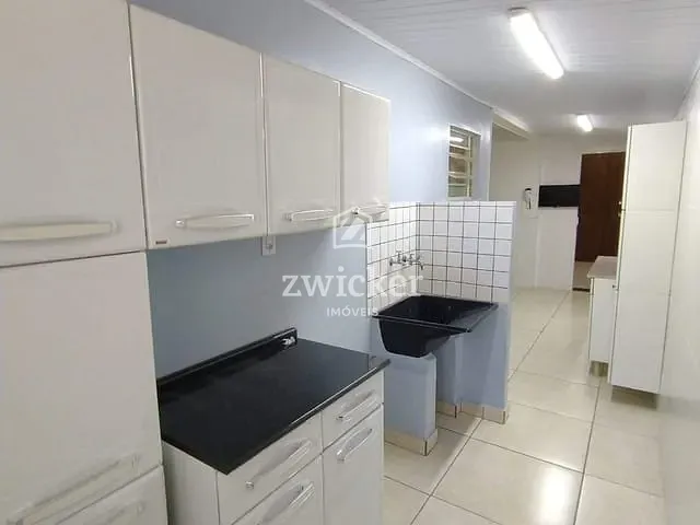 Casa com 200m² 3 quartos e 2 banheiros, à venda, no bairro Núcleo Habitacional Mary Dota em Bauru