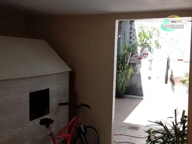 Casa com 300m² 6 quartos e 3 banheiros, à venda, no bairro Vila Aeroporto em Campinas