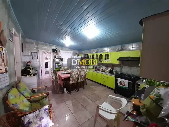 Casa com 360m² 2 quartos e 2 banheiros, à venda, no bairro Bom Sucesso em Gravataí