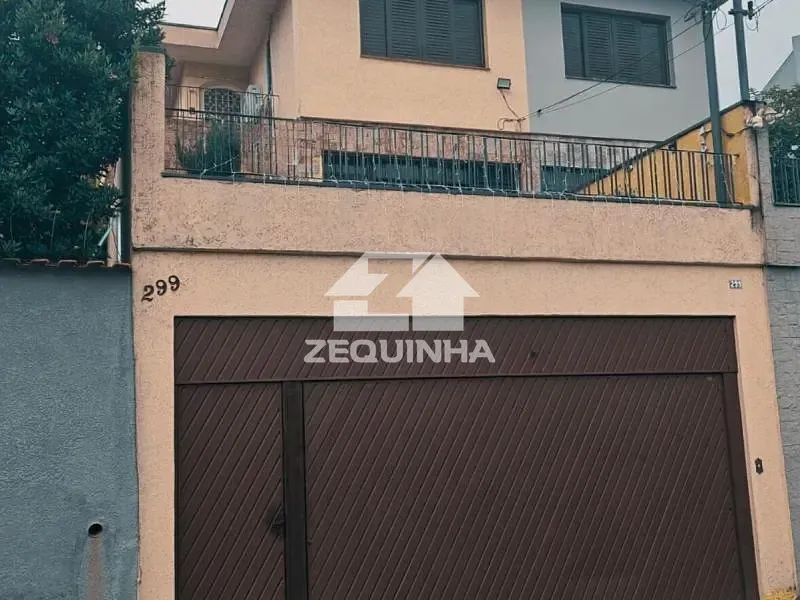 Casa, 3 quartos, 235 m² - Foto 1