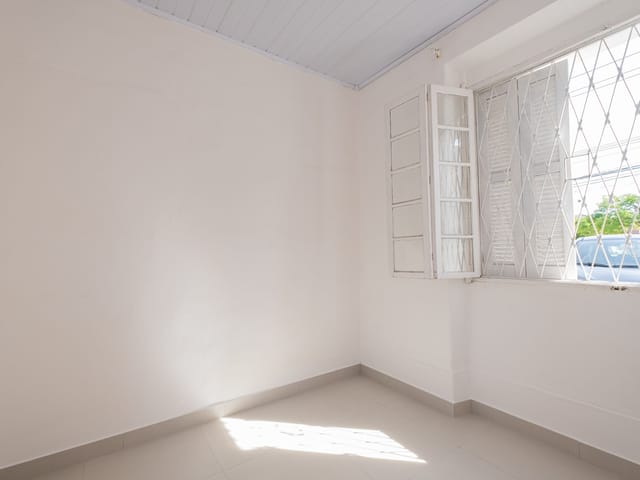 Casa para alugar, no bairro Fragata em Pelotas