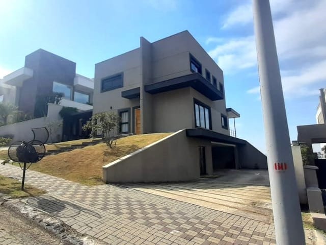 Casa com 720m² 4 quartos e 5 banheiros, à venda, no bairro Condomínio Reserva do Paratehy em São José dos Campos
