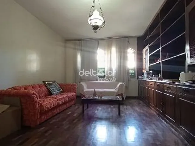 Casa com 374m² 4 quartos e 3 banheiros, à venda, no bairro Itapoã em Belo Horizonte