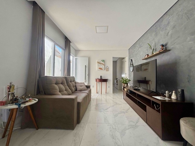 Casa com 125m² 1 quarto e 1 banheiro, à venda, no bairro Laranjal em Pelotas