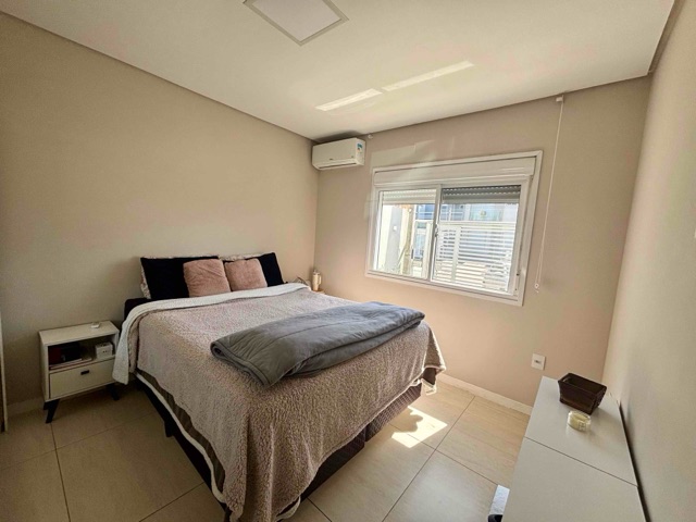 Casa com 125m² 1 quarto e 1 banheiro, à venda, no bairro Laranjal em Pelotas