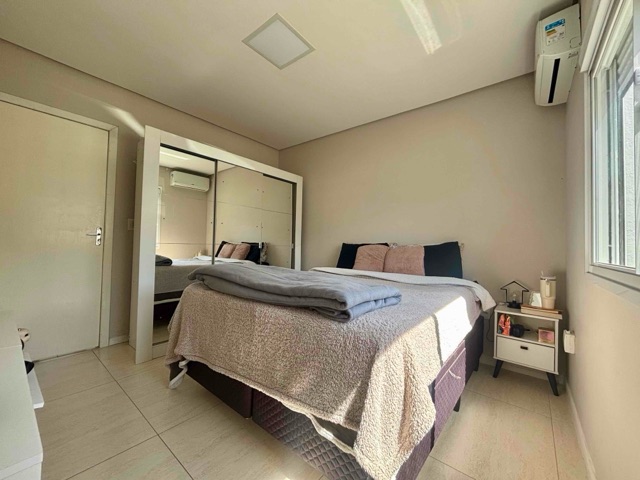 Casa com 125m² 1 quarto e 1 banheiro, à venda, no bairro Laranjal em Pelotas