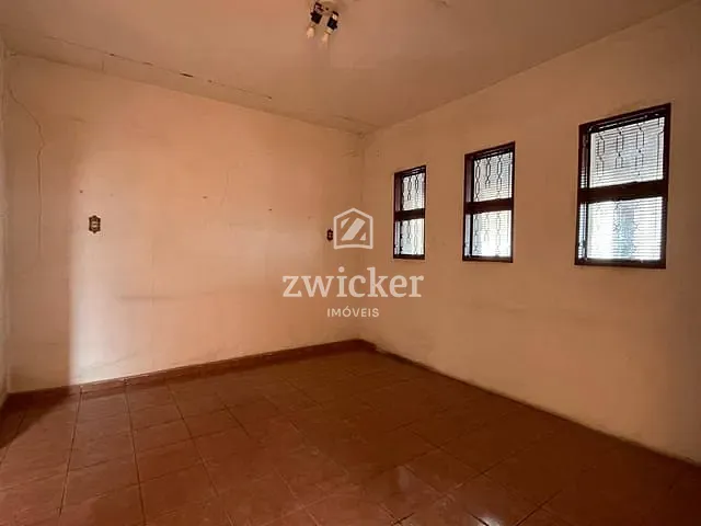 Casa com 210m² 3 quartos e 1 banheiro, à venda, no bairro Jardim Estoril em Bauru