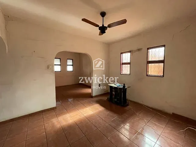 Casa com 210m² 3 quartos e 1 banheiro, à venda, no bairro Jardim Estoril em Bauru