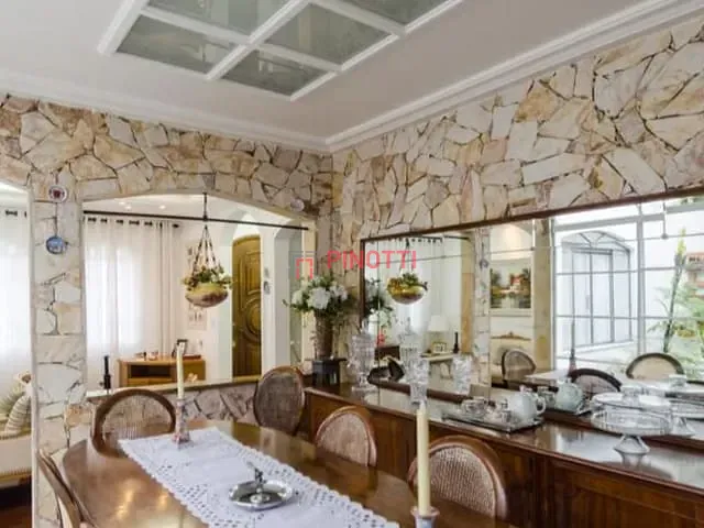 Casa 3 quartos e 3 banheiros, à venda, no bairro Nova Petrópolis em São Bernardo do Campo