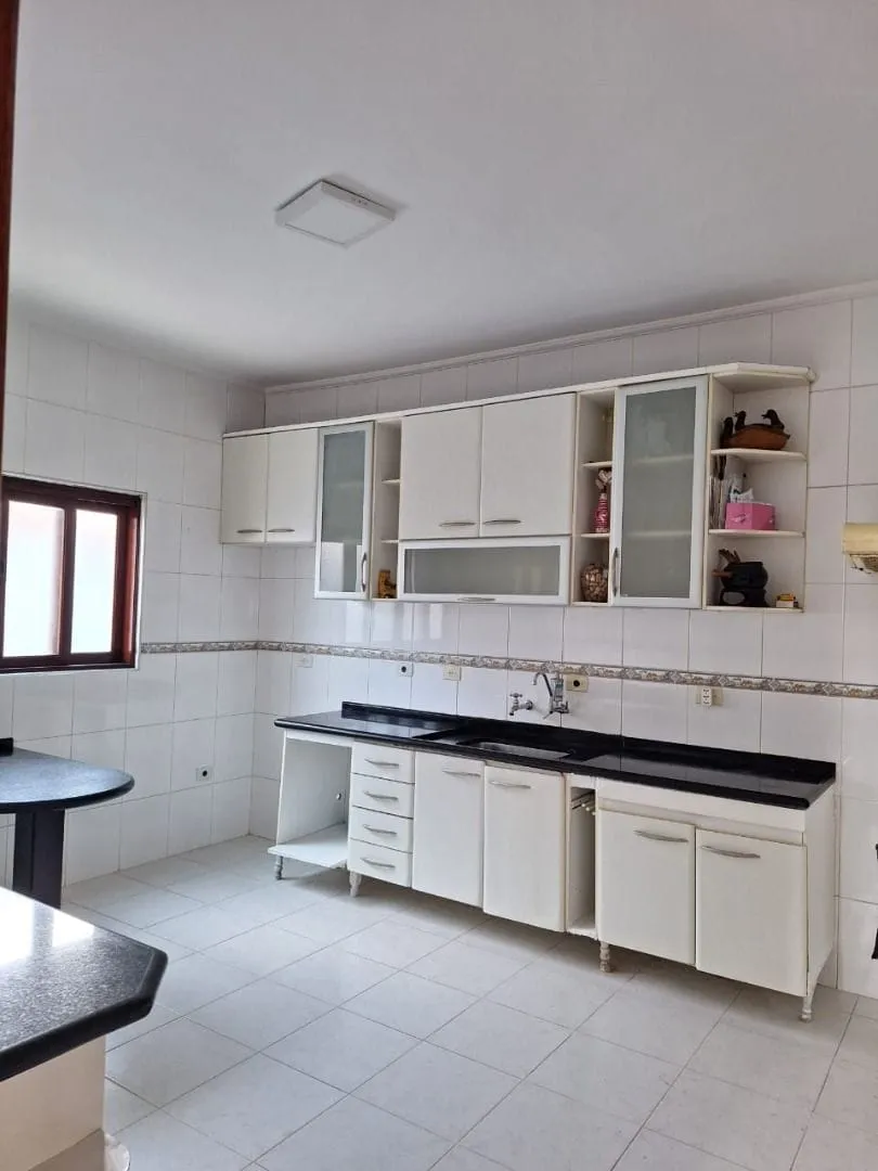 Casa, 3 quartos, 253 m² - Foto 8