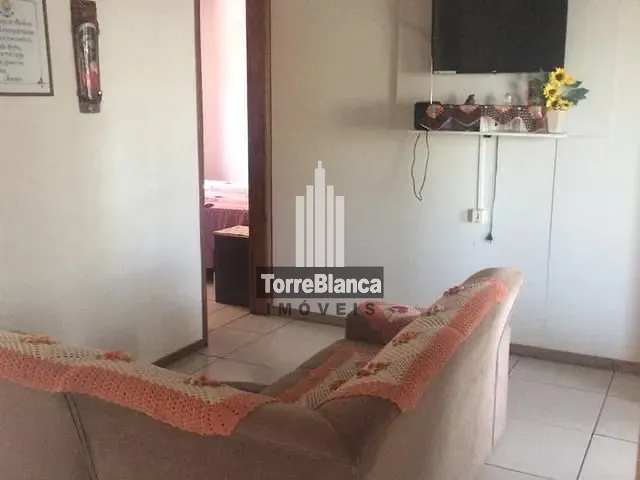 Casa com 140m² 3 quartos e 1 banheiro, à venda, no bairro Neves em Ponta Grossa