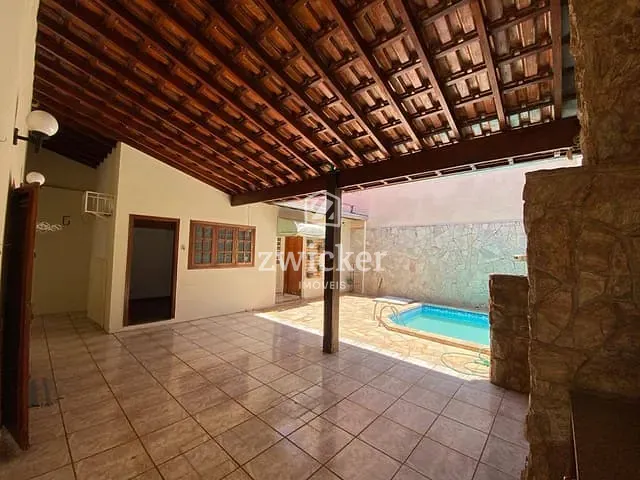 Casa com 287m² 3 quartos e 3 banheiros, à venda, no bairro Parque Jardim Europa em Bauru