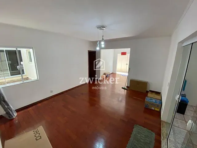 Casa com 287m² 3 quartos e 3 banheiros, à venda, no bairro Parque Jardim Europa em Bauru