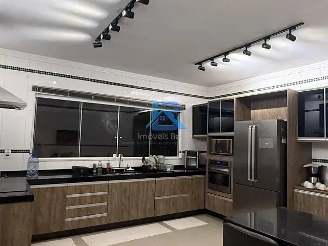 Casa 3 quartos e 5 banheiros, à venda, no bairro Residencial Fazenda Serrinha em Itatiba