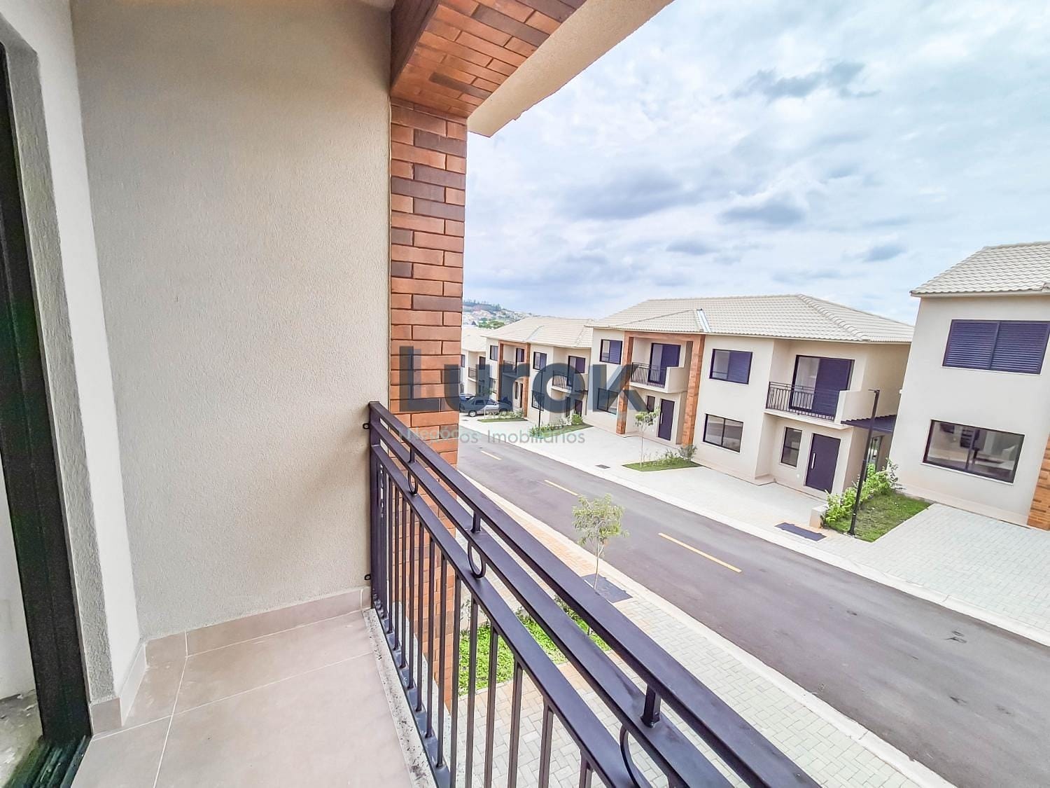 Casa à venda com 3 quartos, 121m² - Foto 10