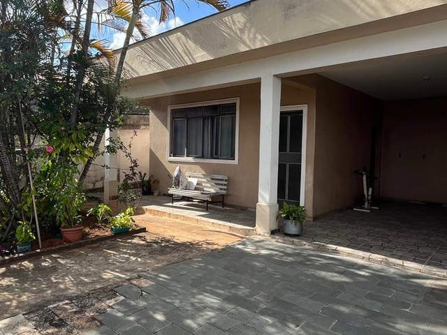 Foto do Casa - Casa com 3 quartos, 1 suíte, piscina para locação, Santa Mônica, Belo Horizonte, MG | Deltalar Imóveis
