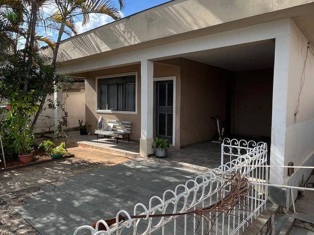 Foto do Casa - Casa com 3 quartos, 1 suíte, piscina para locação, Santa Mônica, Belo Horizonte, MG | Deltalar Imóveis