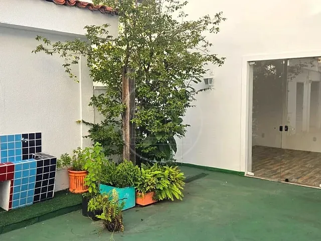 Casa com 265m² 2 quartos e 6 banheiros, à venda, no bairro Chácara Santo Antônio em São Paulo