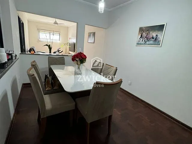 Casa com 229m² 3 quartos e 2 banheiros, à venda, no bairro Vila Carolina em Bauru