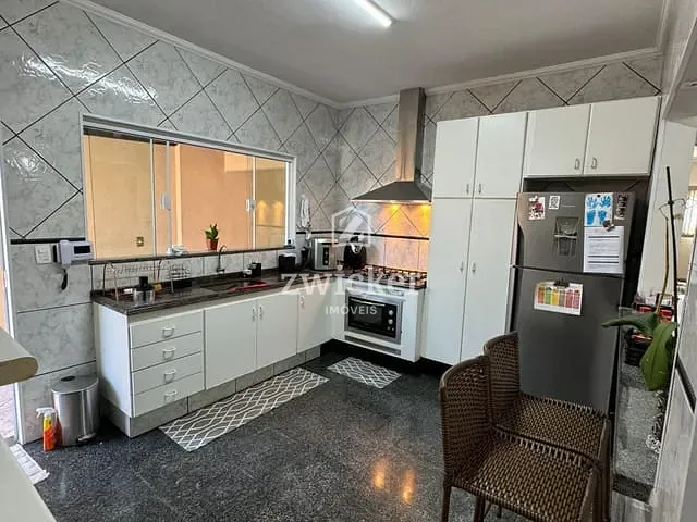 Casa com 229m² 3 quartos e 2 banheiros, à venda, no bairro Vila Carolina em Bauru