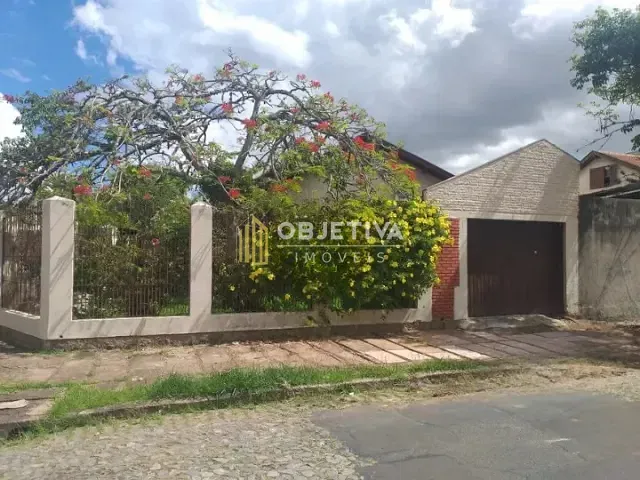 Casa 3 quartos e 2 banheiros, à venda, no bairro Passo da Areia em Porto Alegre