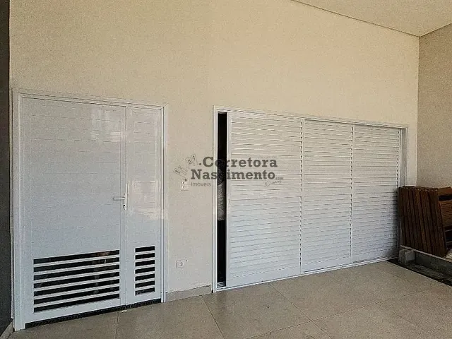 Casa com 250m² 4 quartos e 5 banheiros, à venda, no bairro 	condomínio Vem Viver Jacareí em Jacareí