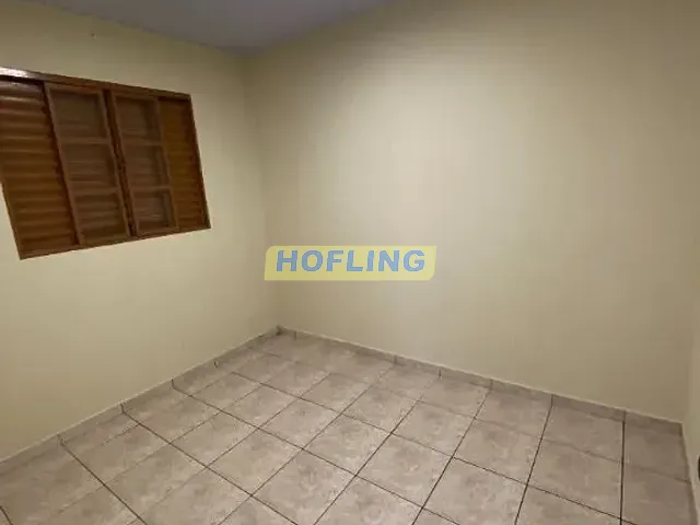 Casa com 200m² 3 quartos e 1 banheiro, à venda ou para alugar, no bairro Jardim Bandeirante (COHAB) em Rio Claro