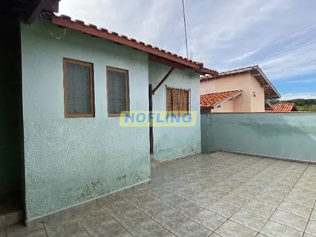 Casa com 200m² 3 quartos e 1 banheiro, à venda ou para alugar, no bairro Jardim Bandeirante (COHAB) em Rio Claro