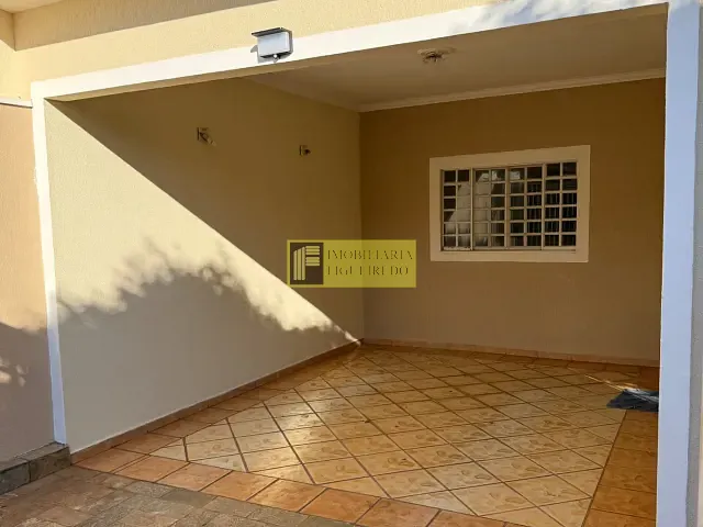 Casa 3 quartos e 3 banheiros, para alugar, no bairro Jardim São Marco em São José do Rio Preto