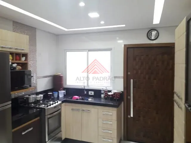 Casa com 300m² 2 quartos e 1 banheiro, à venda, no bairro Parque das Américas em Mauá