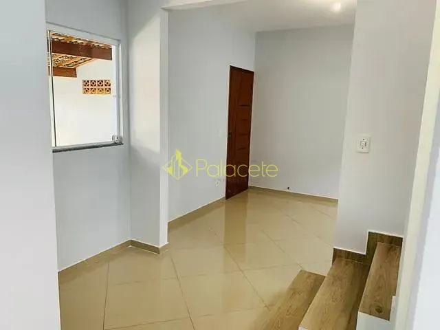 Casa 2 quartos e 2 banheiros, à venda, no bairro Jardim Gurilândia em Taubaté