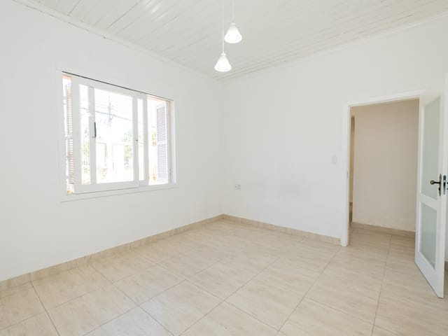 Casa com 600m² 3 quartos e 3 banheiros, à venda, no bairro Centro em Pelotas